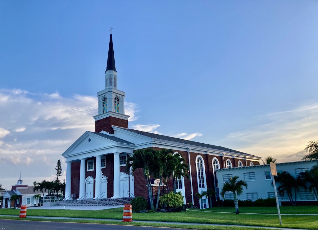 Fachada de Club Zion Community Church