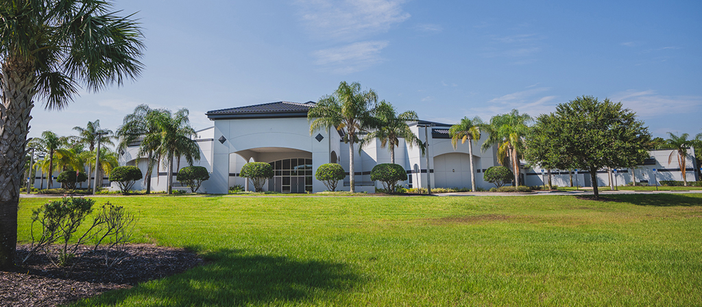 Fachada de Iglesia Hispana de Tomoka