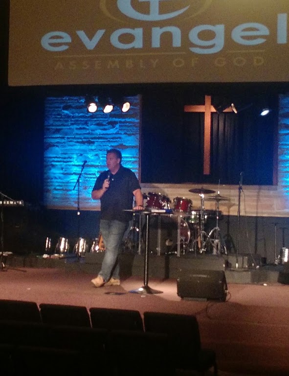 Fachada de Evangel Assembly of God