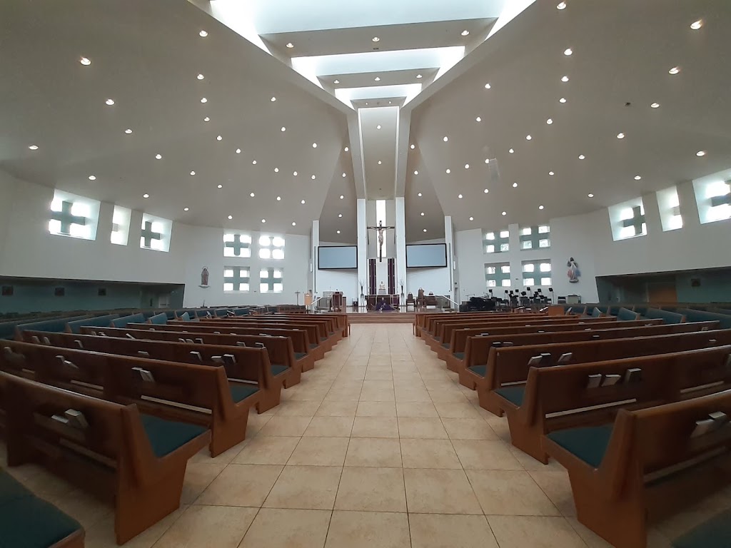 Fachada de St. Isaac Jogues Catholic Church