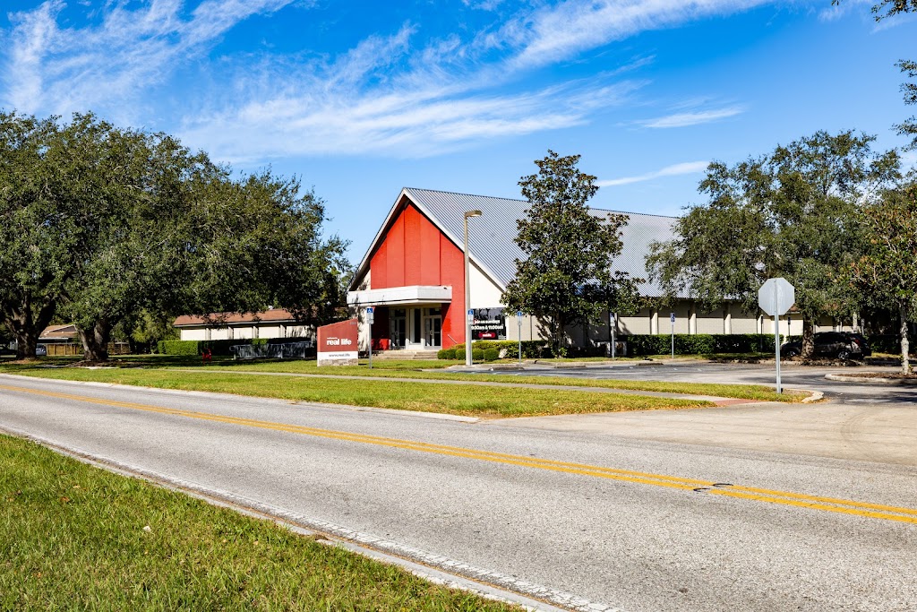 Fachada de Real Life Christian Church