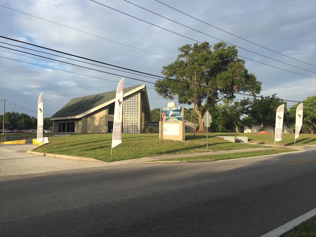 Fachada de The Experience Christian Center