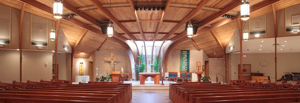Fachada de St John Vianney Catholic Church