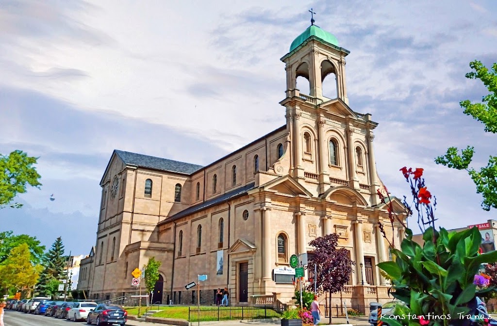 Fachada de Holy Name Parish