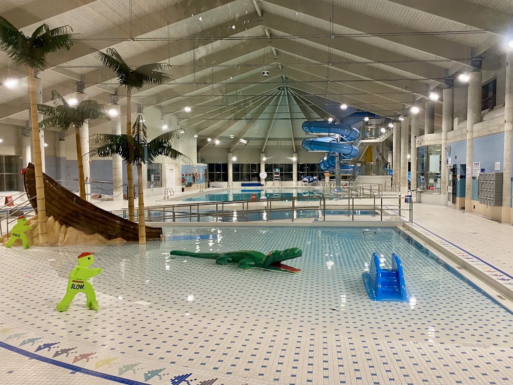 Fachada de Agincourt CRC and Leisure Pool