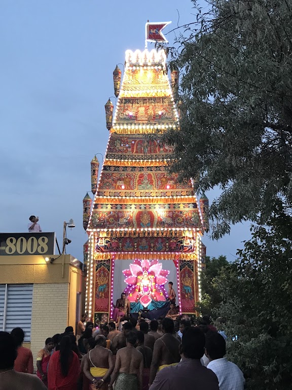 Fachada de Sri Varasiththi Vinaayagar Hindu Temple of Toronto