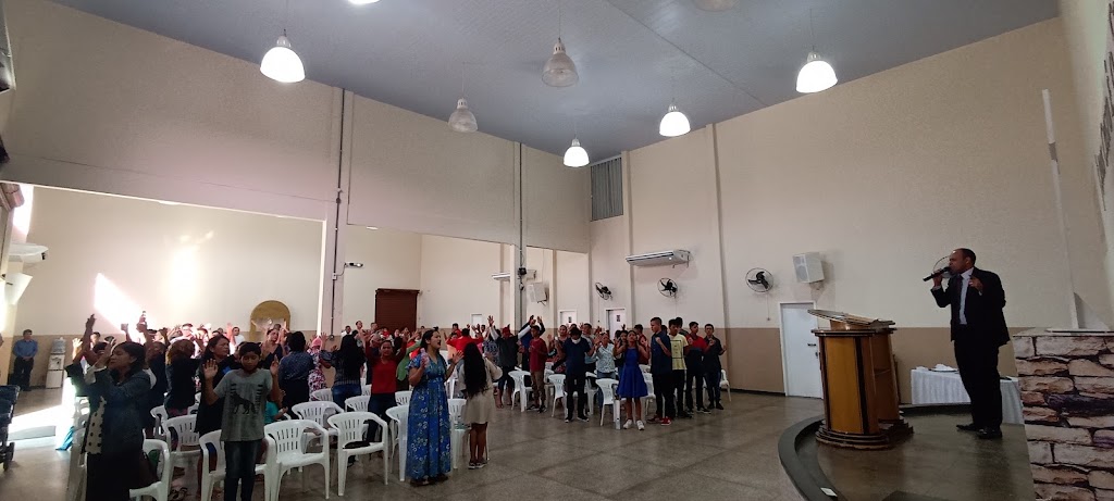 Fachada de Igreja Universal do Reino de Deus - IURD