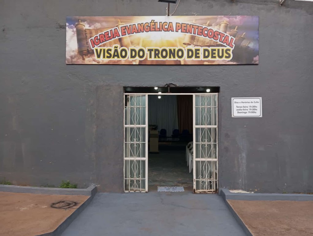 Fachada de Igreja evangélica pentecostal visão do trono de Deus
