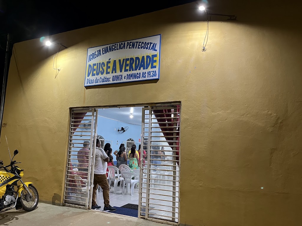 Fachada de Igreja Evangélica Pentecostal Deus é a Verdade JK