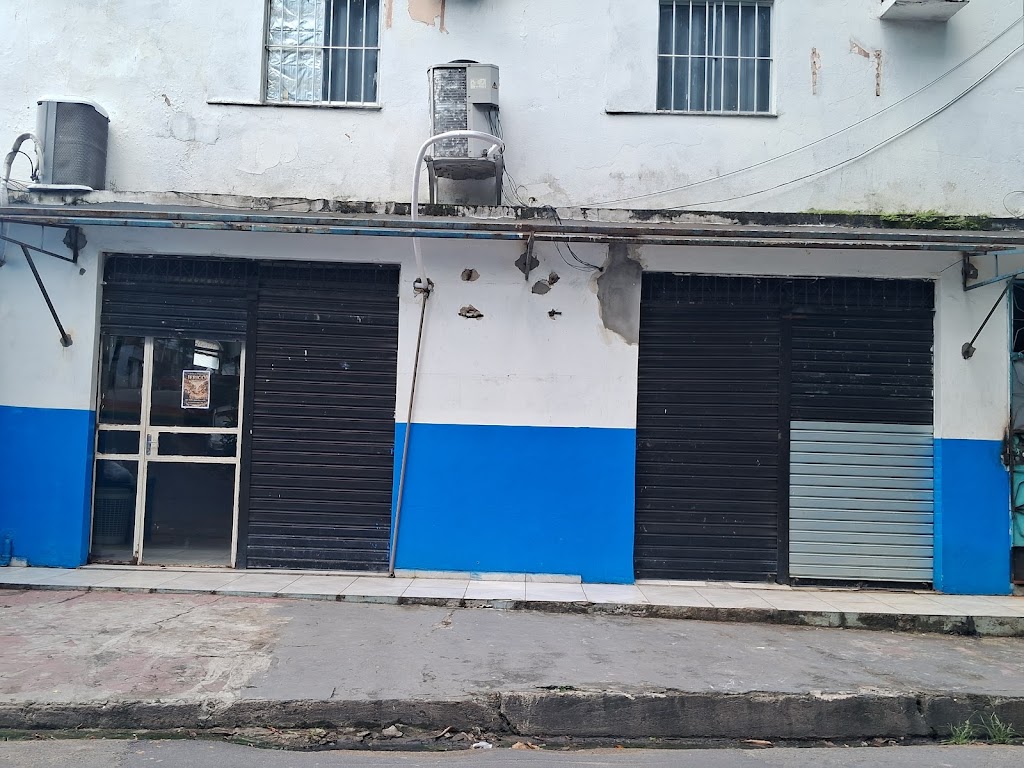 Fachada de Igreja Pentecostal Deus é Amor Sede Regional