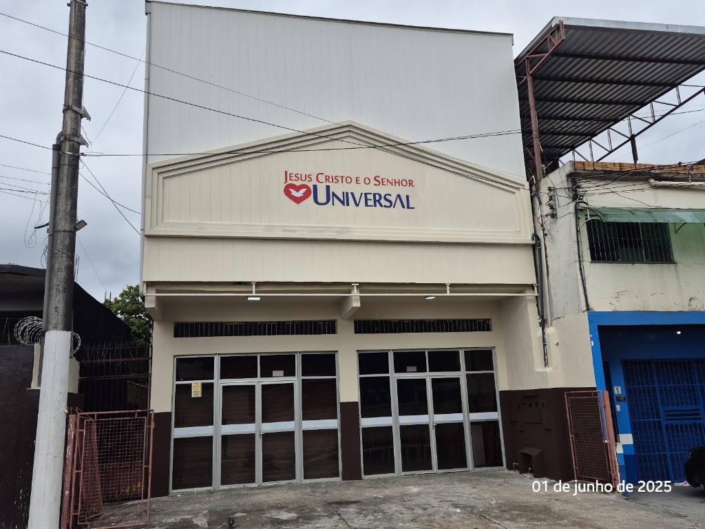 Fachada de Igreja Universal