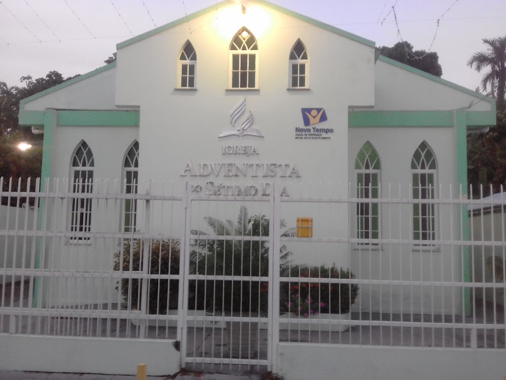 Fachada de Igreja Adventista do Sétimo Dia - Japiim II