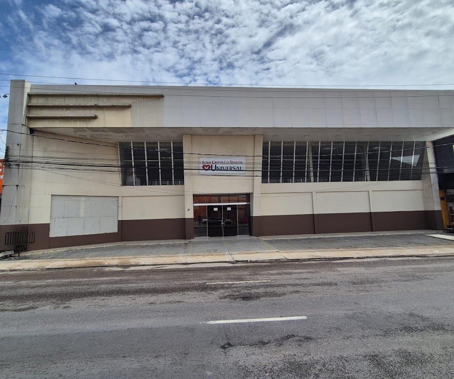 Fachada de Igreja Universal do Reino de Deus-Nova Cidade