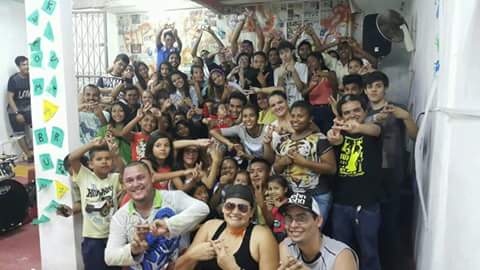 Fachada de Ministério Apostólico Amando vidas