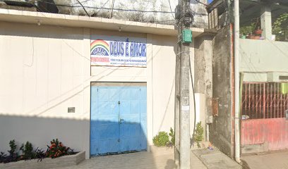 Fachada de Igreja Pentecostal Deus é Amor - C. Sharp