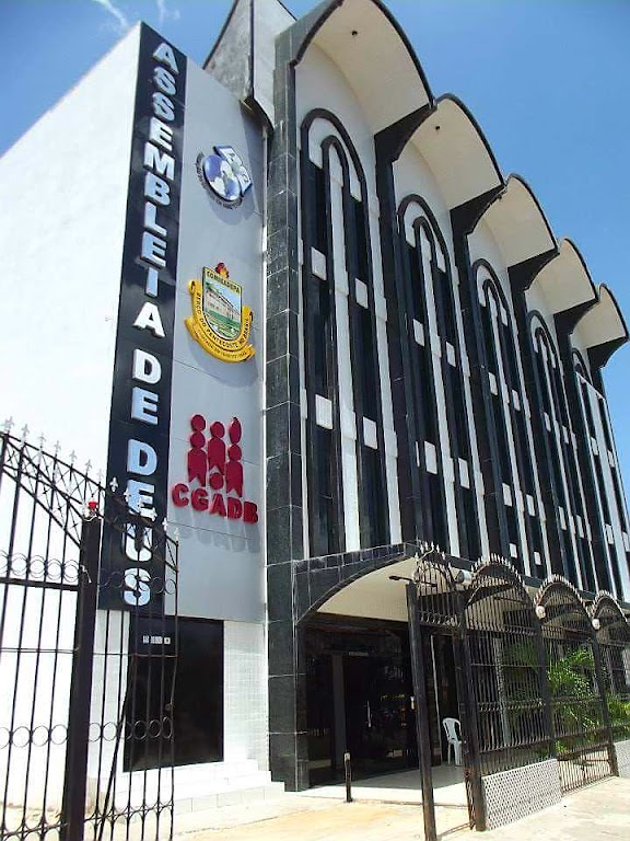 Fachada de Igreja Evangélica Assembleia de Deus - Templo Central Abaetetuba