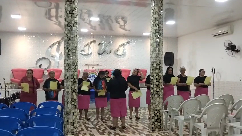 Fachada de Igreja Pentecostal Deus é Amor - Anexo 40 Horas