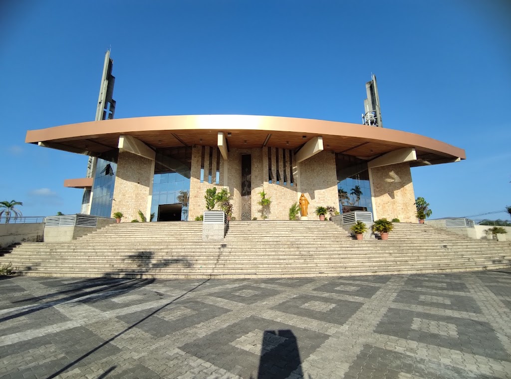 Fachada de Catedral Santa Maria Mãe de Deus