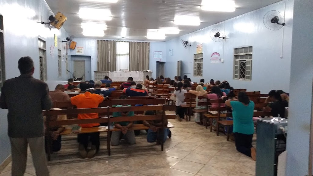 Fachada de Igreja Pentecostal Deus é Amor Sede Central