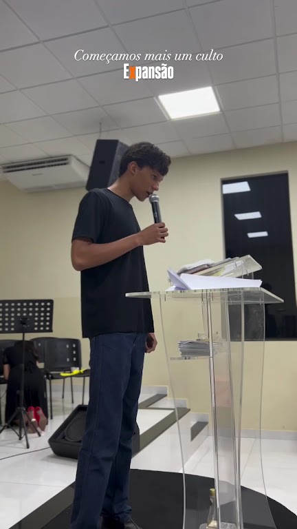 Fachada de Igreja Pentecostal Deus é Amor