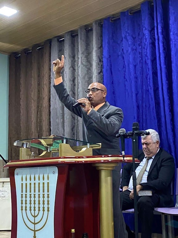Fachada de Igreja Evangélica Pentecostal Chama Divina