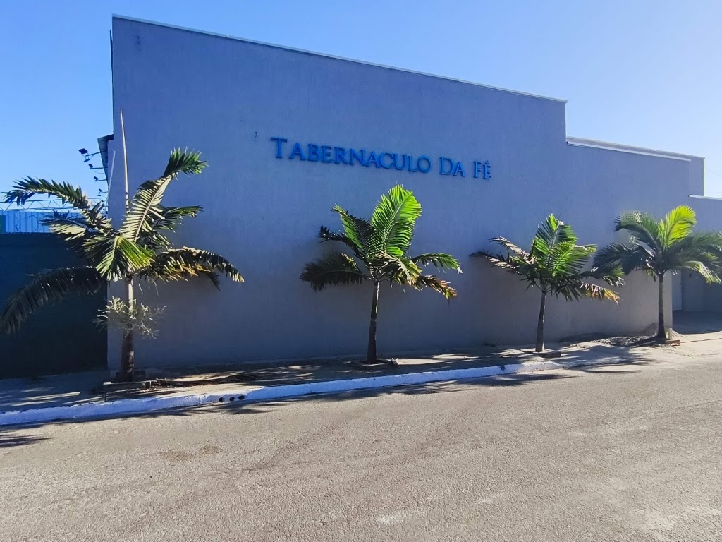Fachada de Igreja Evangélica Cristã - Tabernáculo da Fé em Senador Canedo