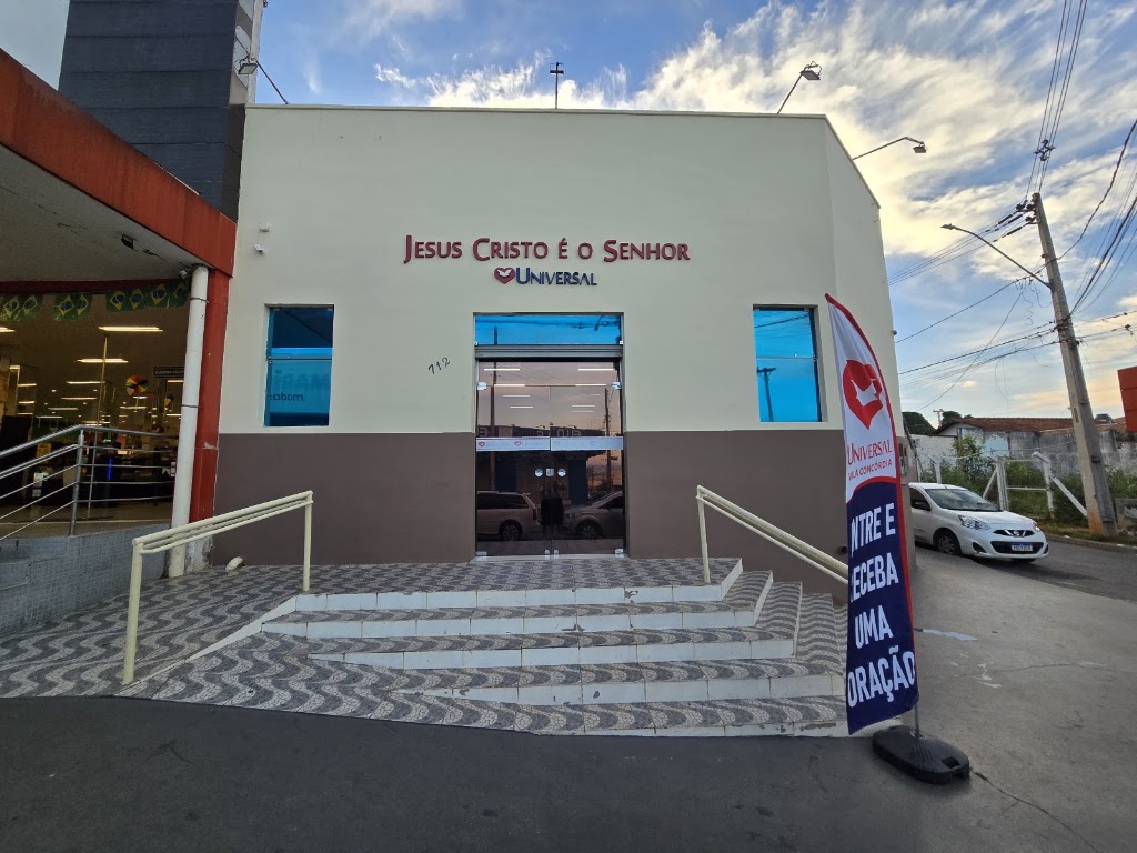 Fachada de Igreja Universal - Vila Concórdia