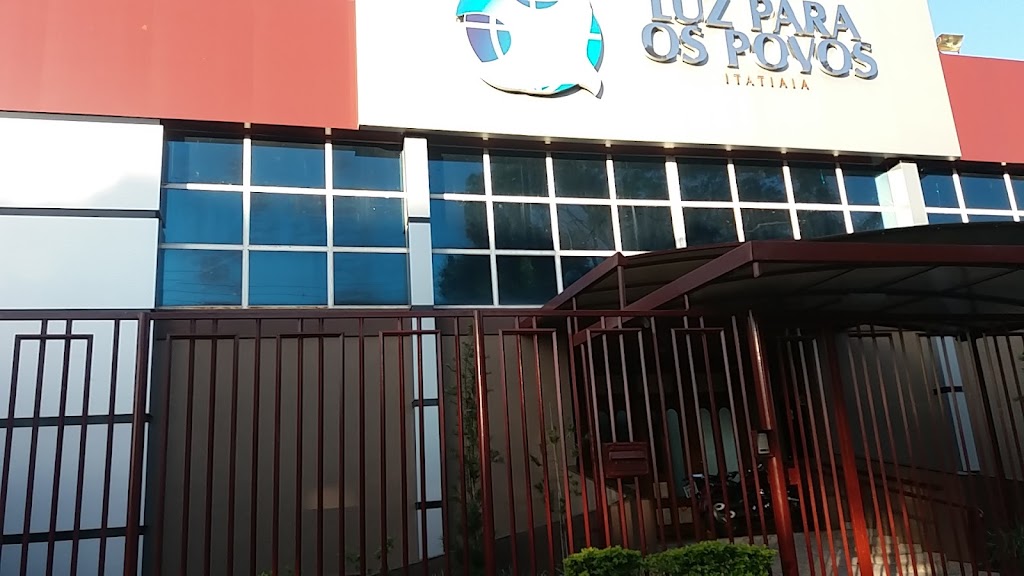 Fachada de Luz Para os Povos Itatiaia