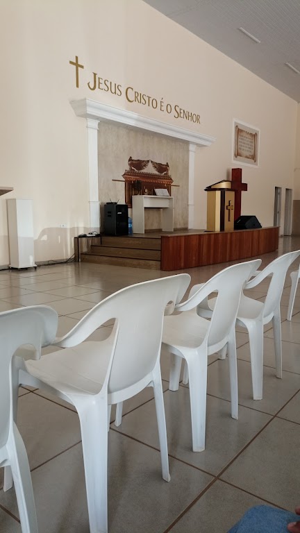 Fachada de Igreja Universal Caiobá