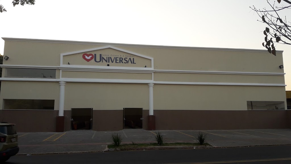 Fachada de Igreja Universal