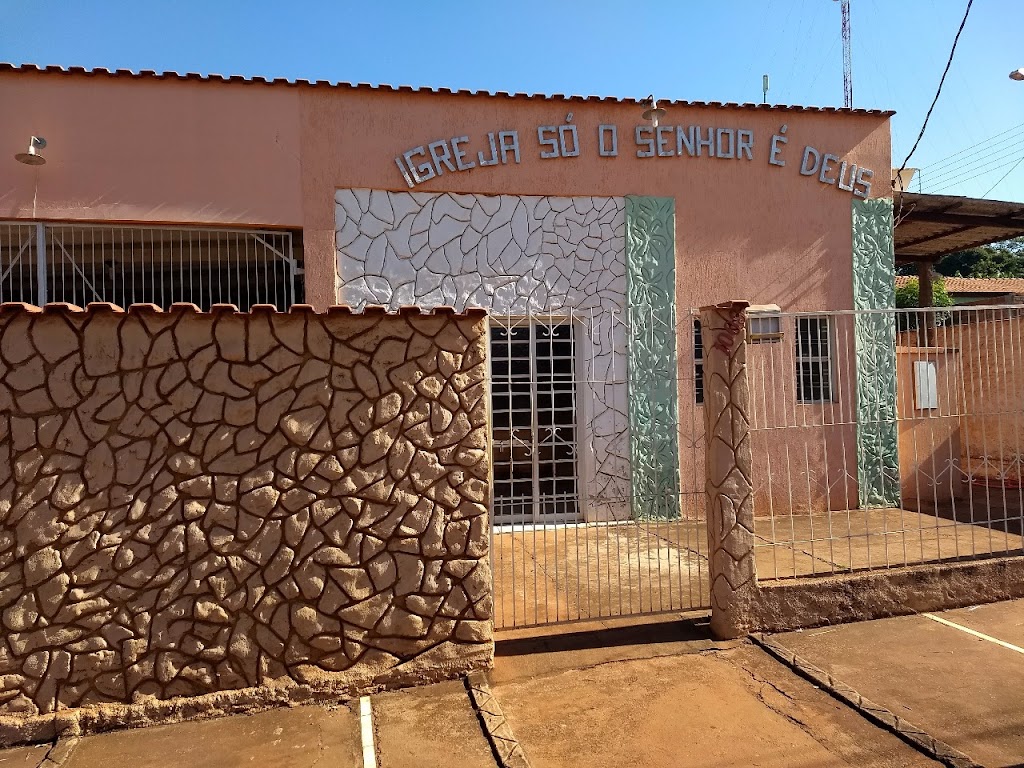 Fachada de Igreja Só O Senhor é Deus .1009