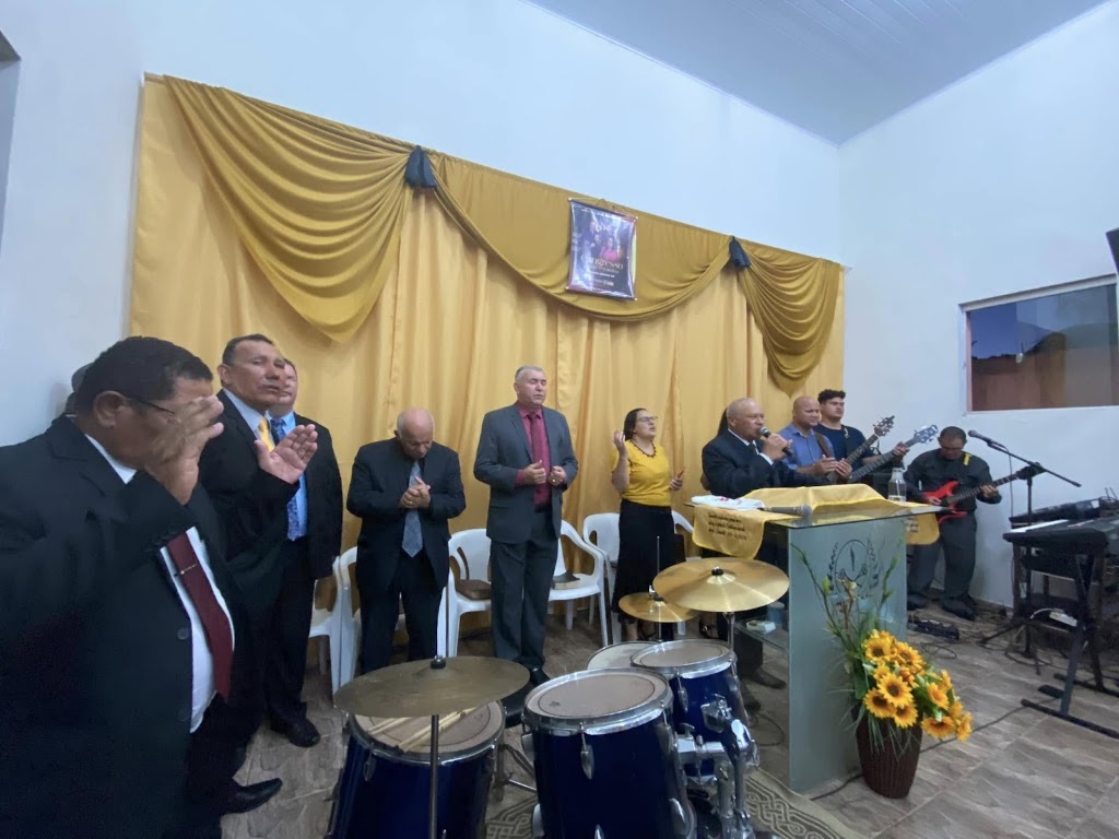Fachada de Igreja Ceifeiros Da Última Hora Vila Mineira