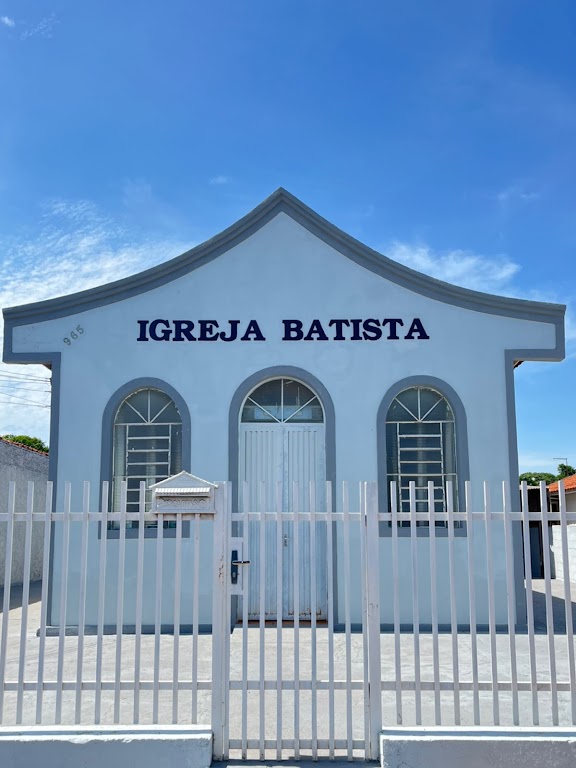 Fachada de Primeira Igreja Batista em Castilho