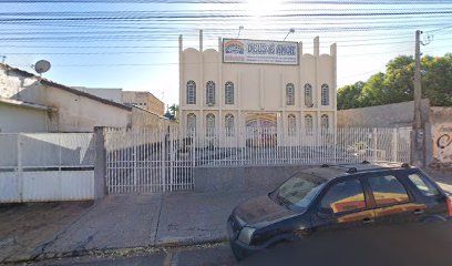 Fachada de Igreja Pentecostal Deus é Amor Sede Setorial