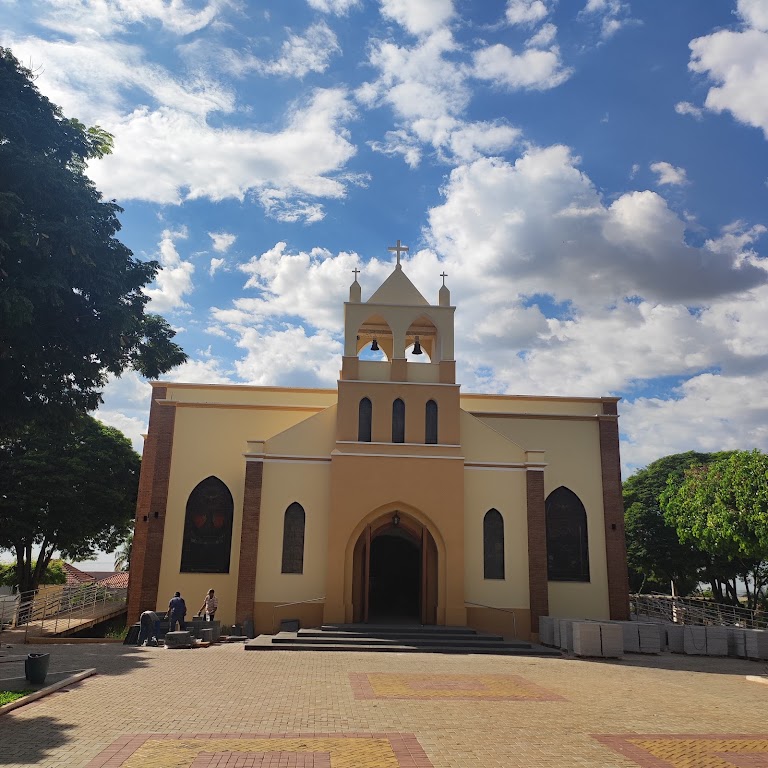 Fachada de Paróquia São Miguel Arcanjo