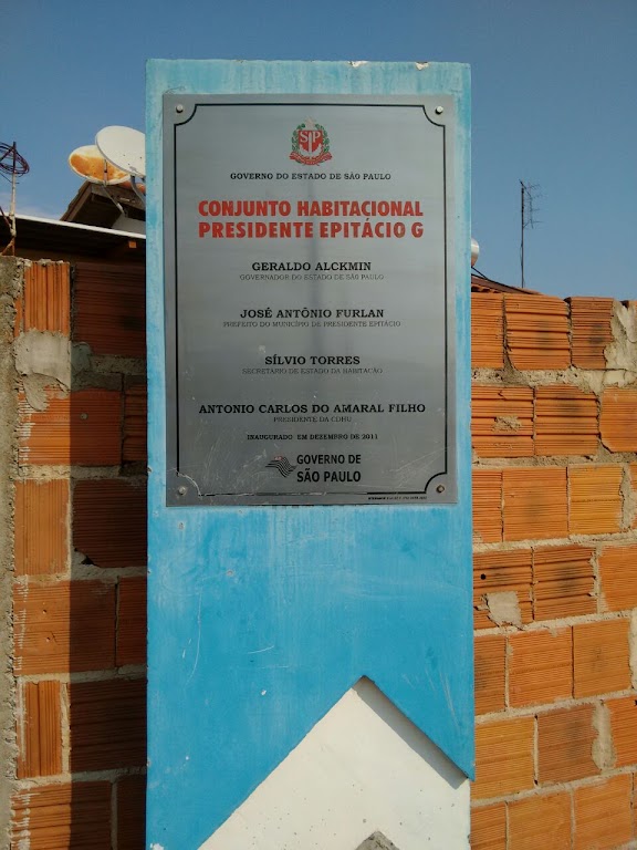 Fachada de Conjunto Habitacional Jardim Renascer