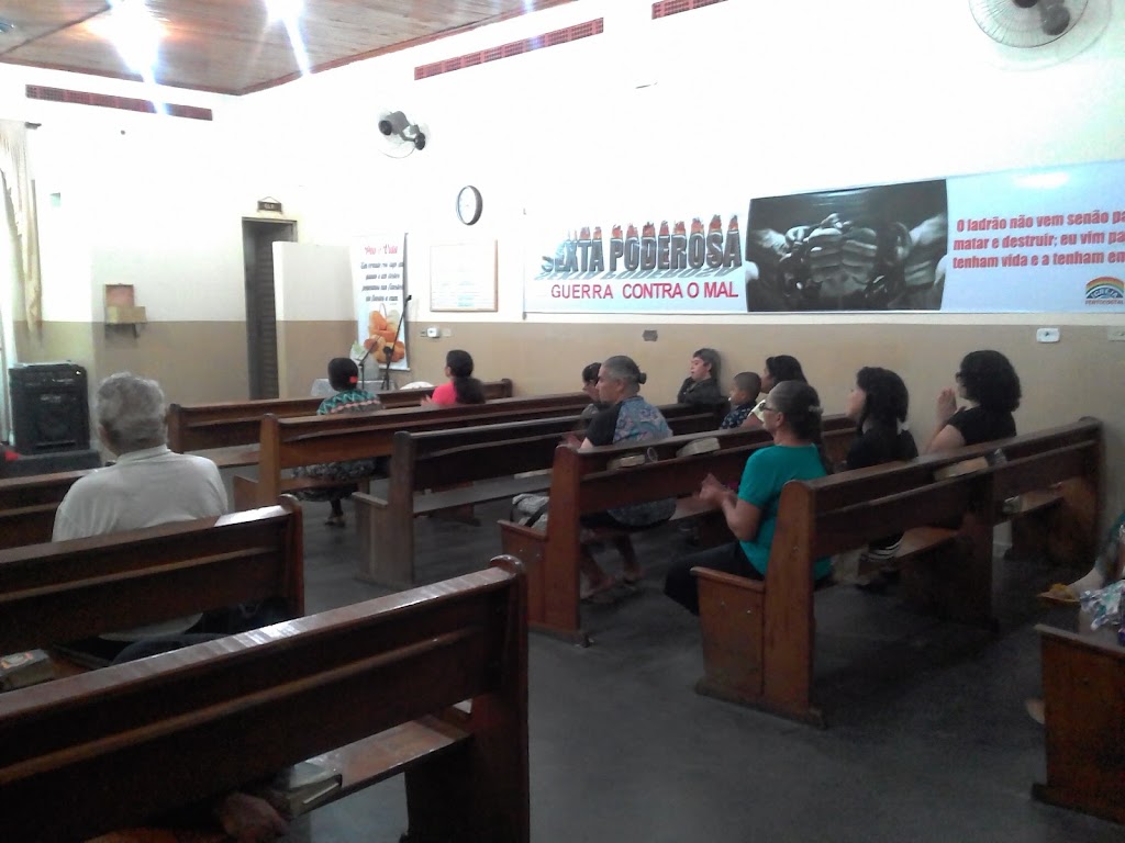 Fachada de Igreja Pentecostal Deus É Amor