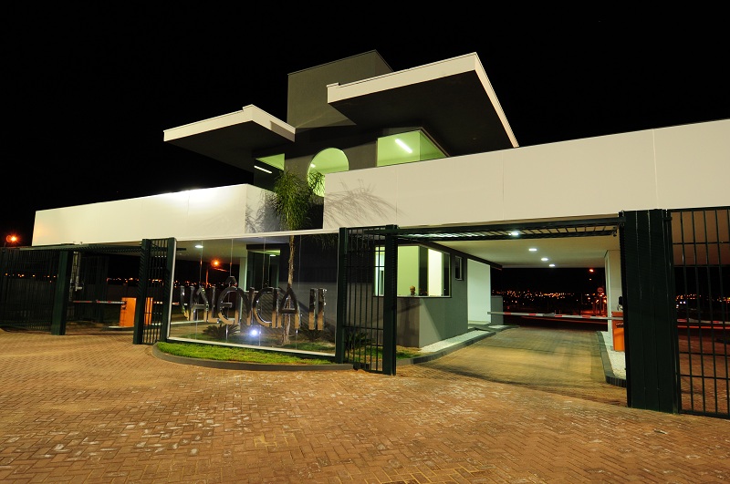 Fachada de Condomínio Valência 2