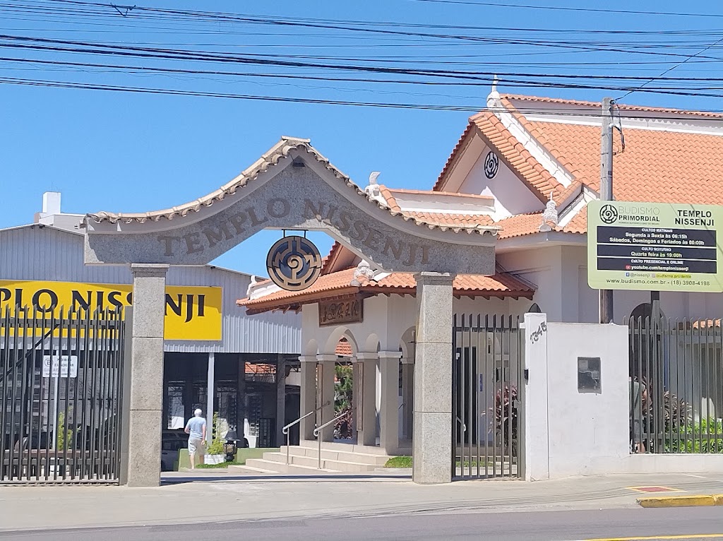 Fachada de Templo Budista Nissenji