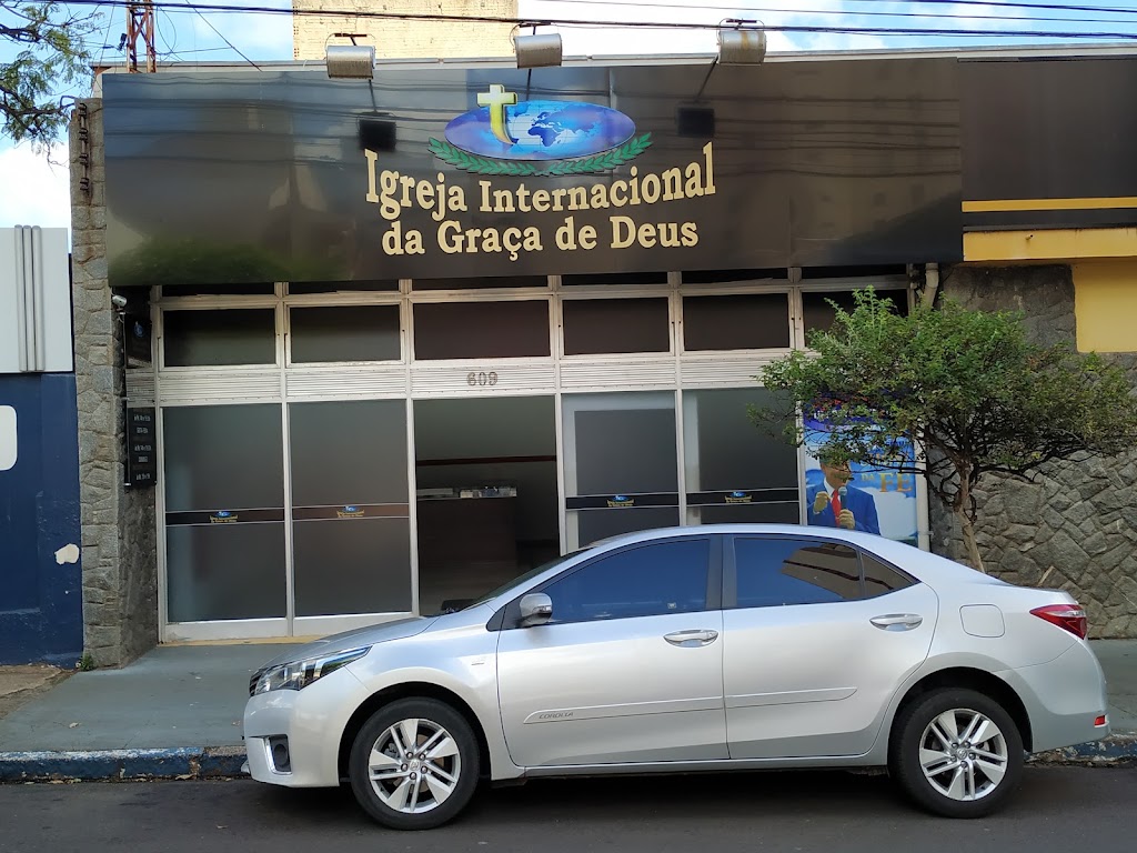 Fachada de Igreja Internacional da Graça de Deus
