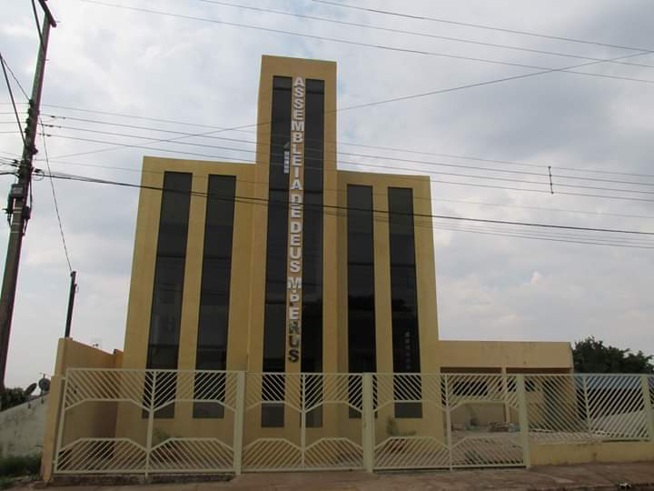 Fachada de Assembleia de Deus