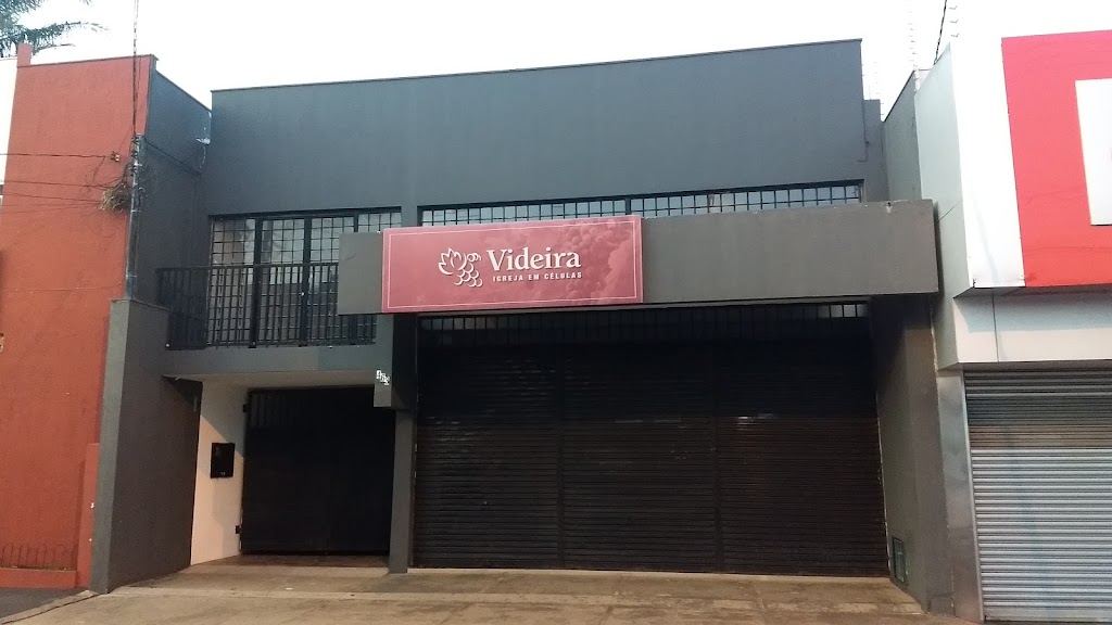 Fachada de Igreja Videira Assis