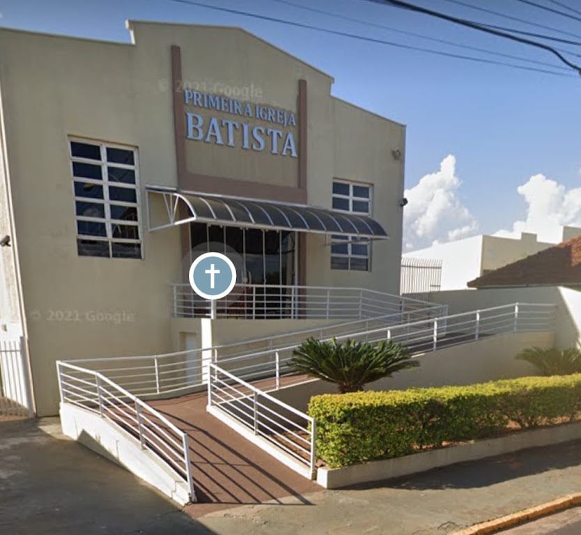 Fachada de Primeira Igreja Batista de Pompéia