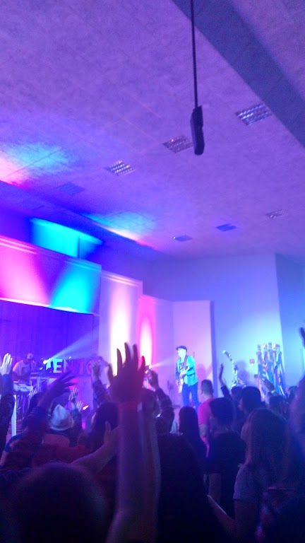 Fachada de 1º Igreja Evangelho Quadrangular - Catedral da Família