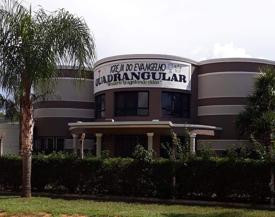 Fachada de 11ª Igreja do Evangelho Quadrangular
