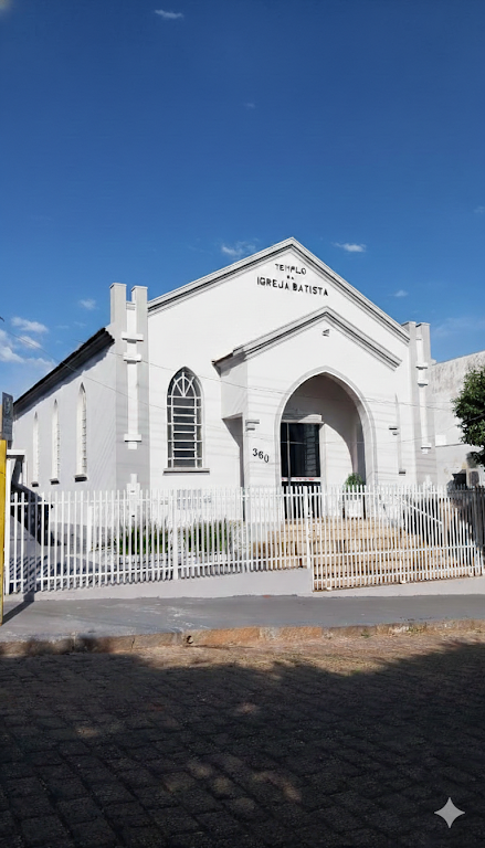 Fachada de Igreja Batista Adamantina