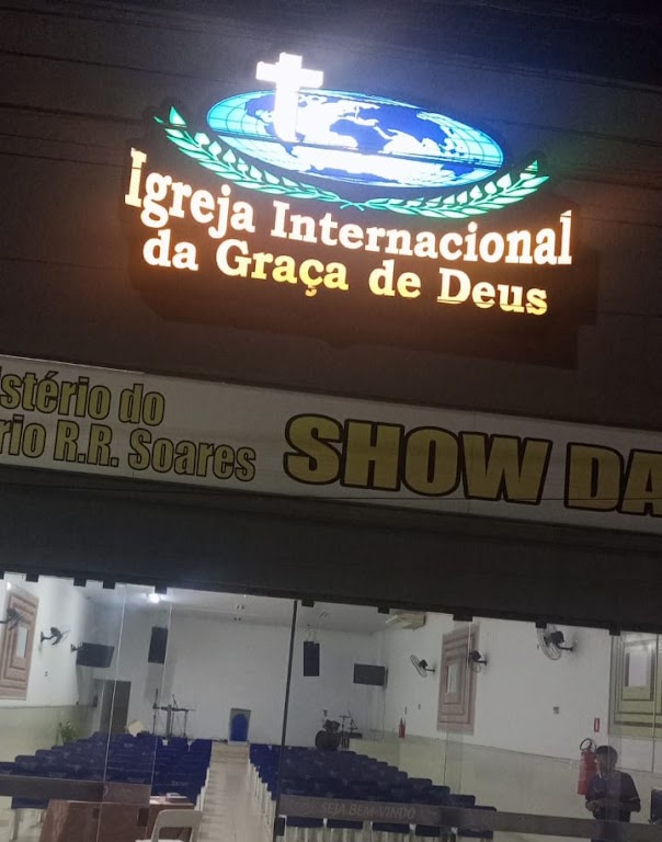 Fachada de Igreja Internacional da Graça de Deus