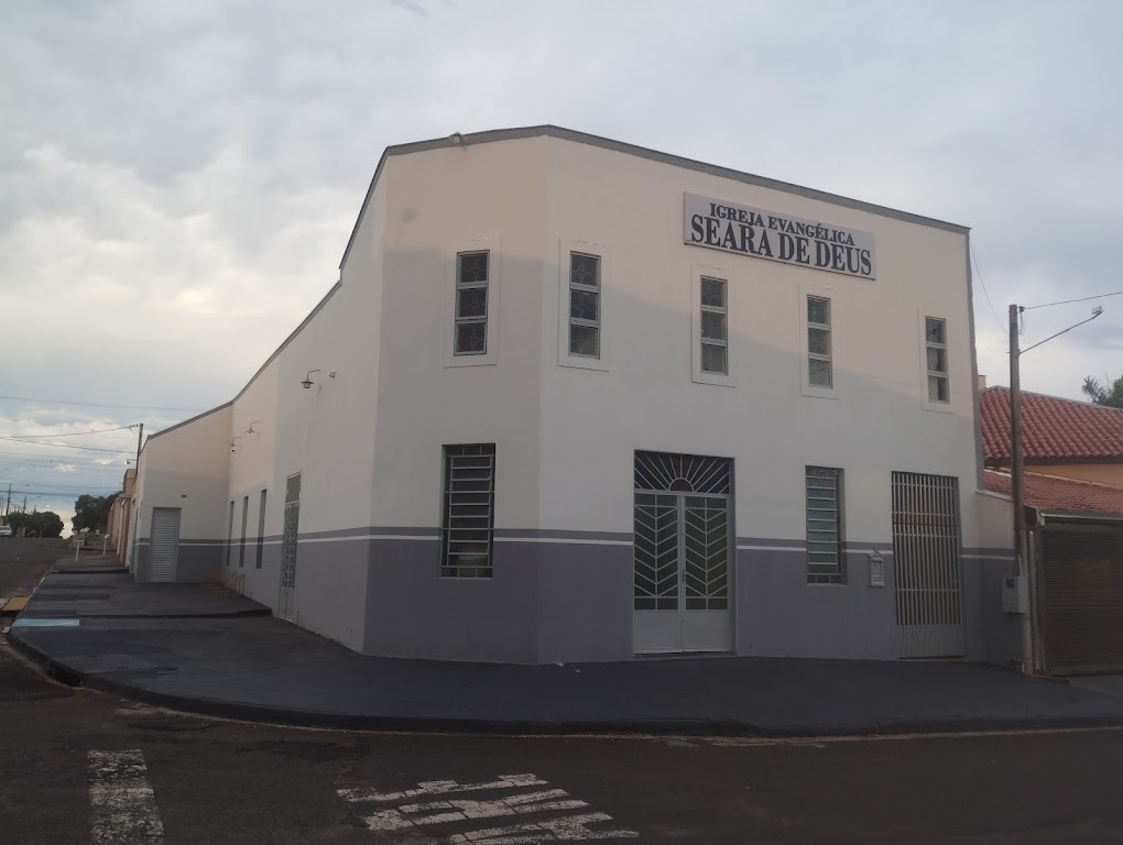 Fachada de Igreja Evangélica Seara De Deus