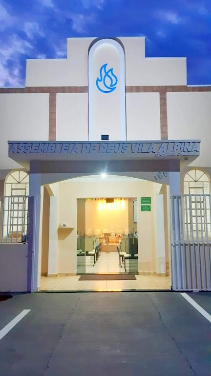 Fachada de AD Vila Alpina Guzolandia