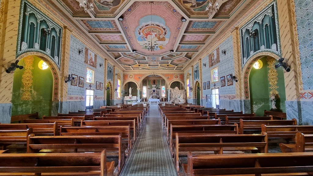 Fachada de Igreja Matriz De Nhandeara - Paróquia São João Batista